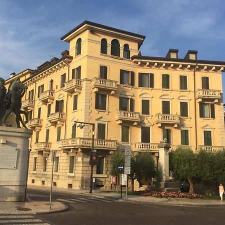 Lady Verona Residence Esterno foto