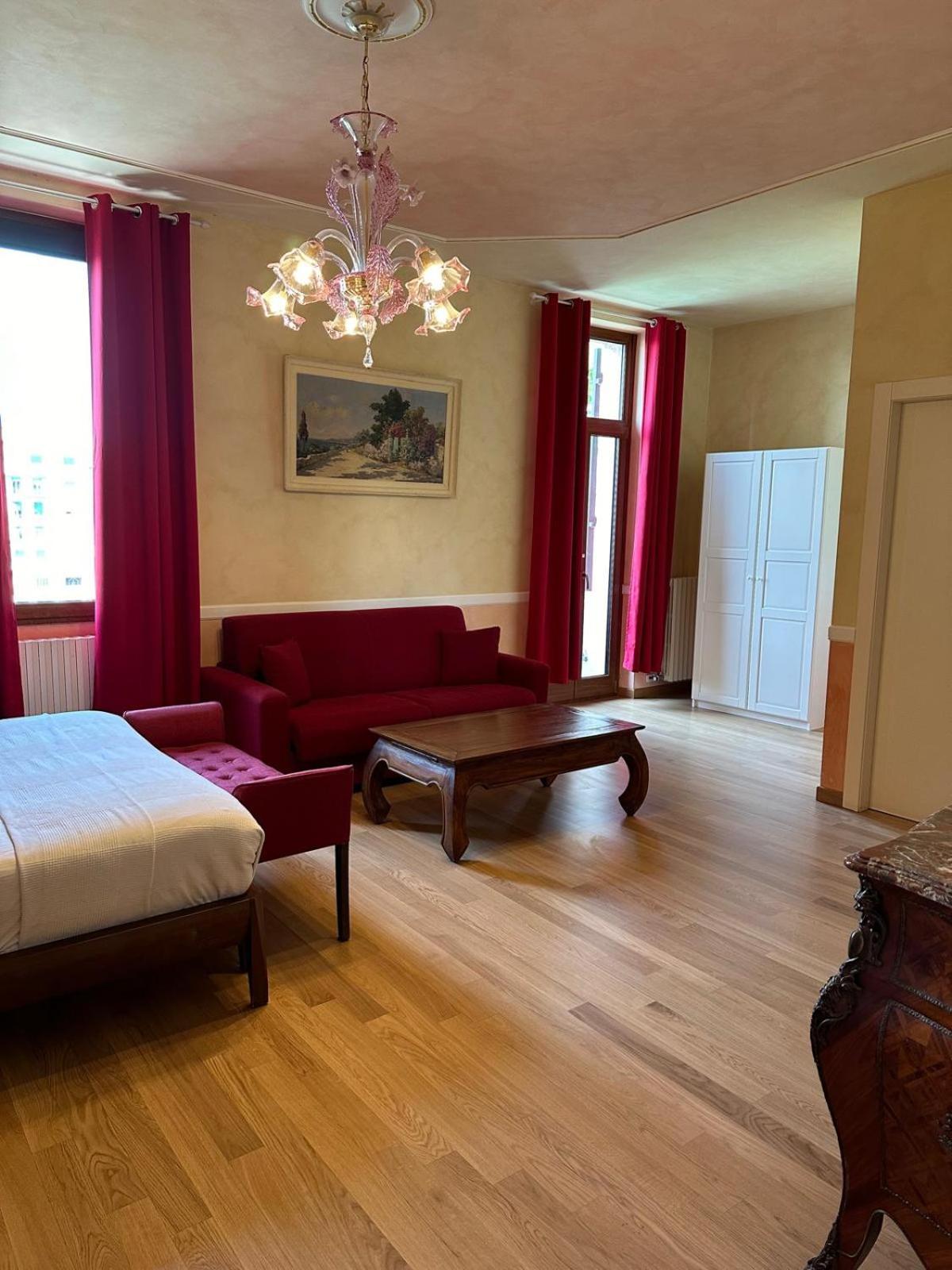 Lady Verona Residence Esterno foto